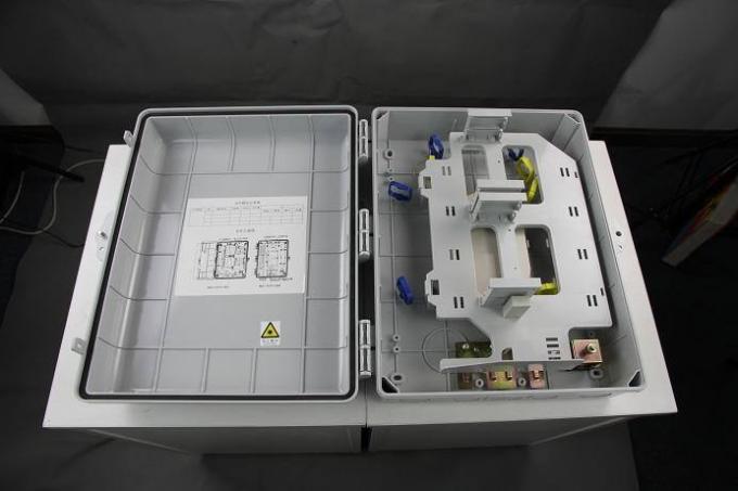 16 Core FTTH Fiber Optic Termination Box With Slot Cassette / Splitter 2